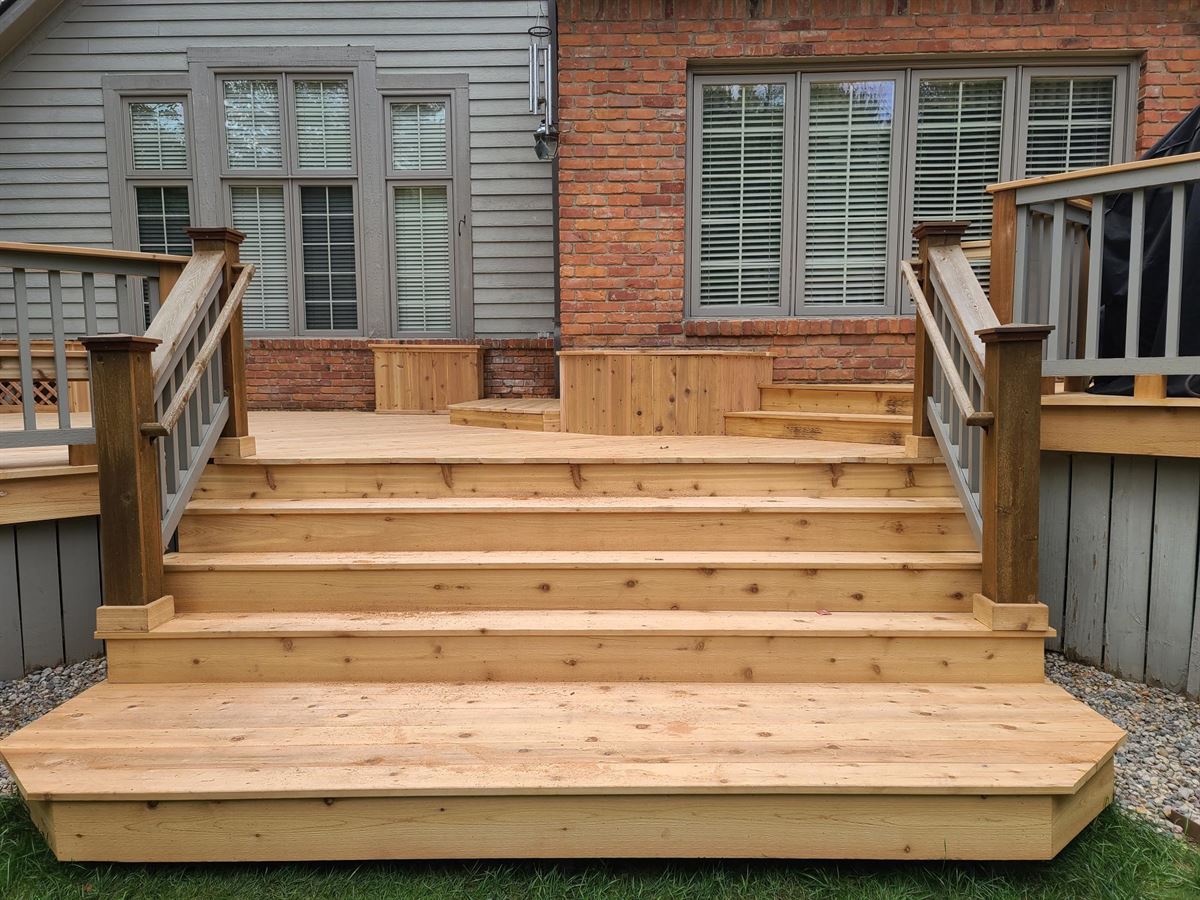 Deck - Stairs/Rails