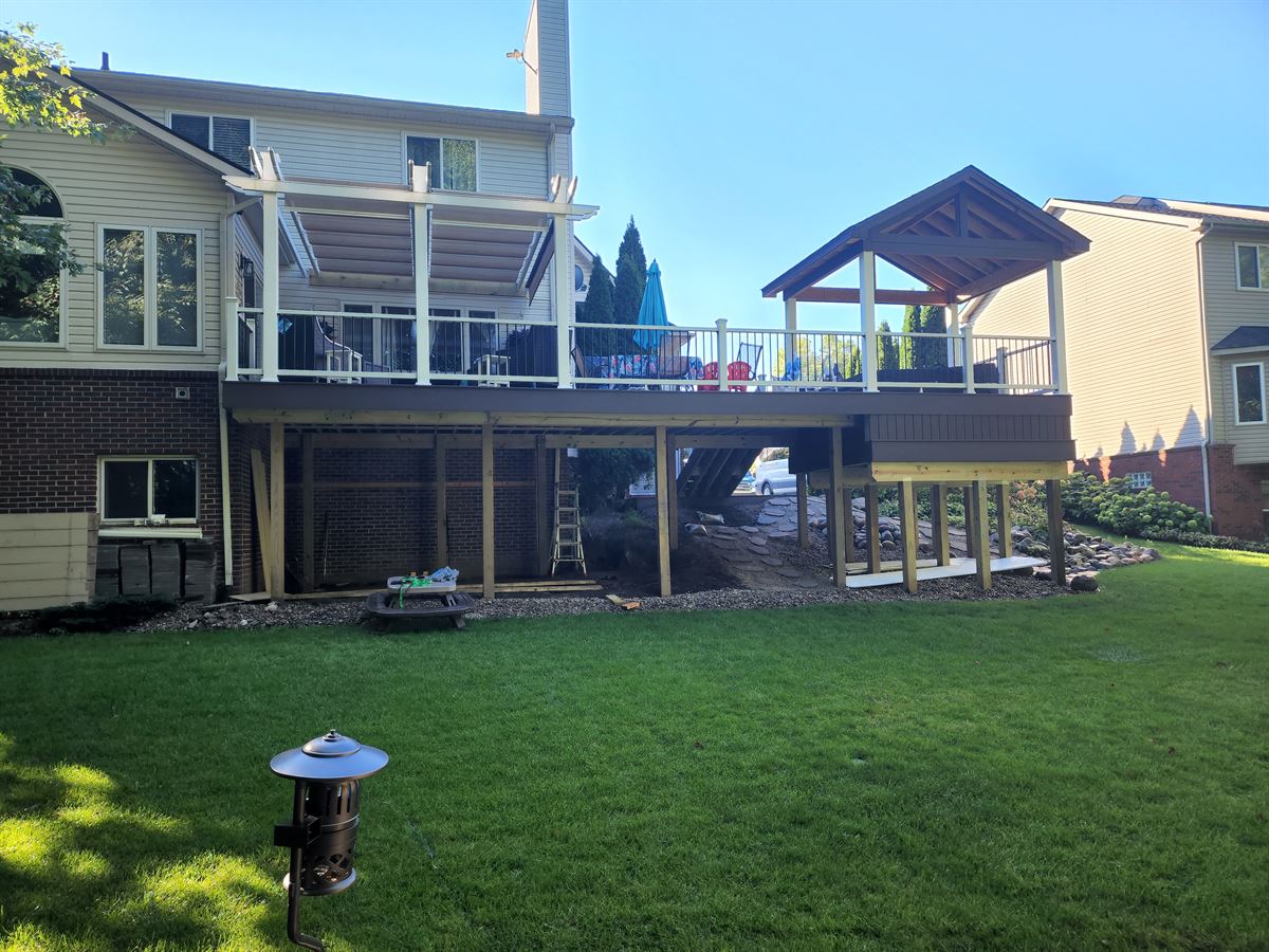 Azek Deck with Hot Tub and Pergola South Lyon Front