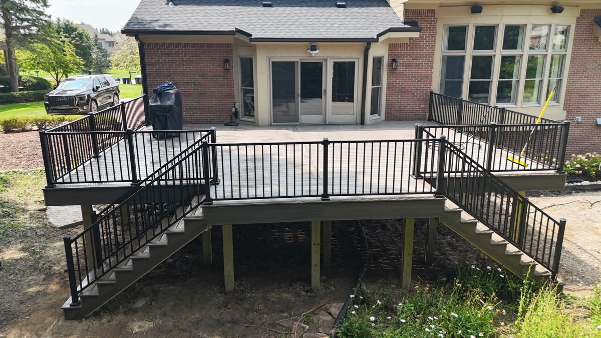 Trex Deck in Northville MI Northville Hills Neighboordhood